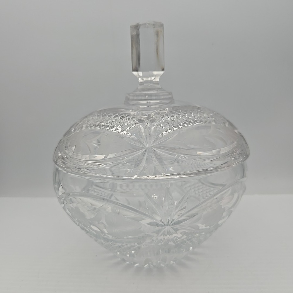 Anchor Hocking Early‎ American Prescut Glass Lidded Bowl, Snack Bowl